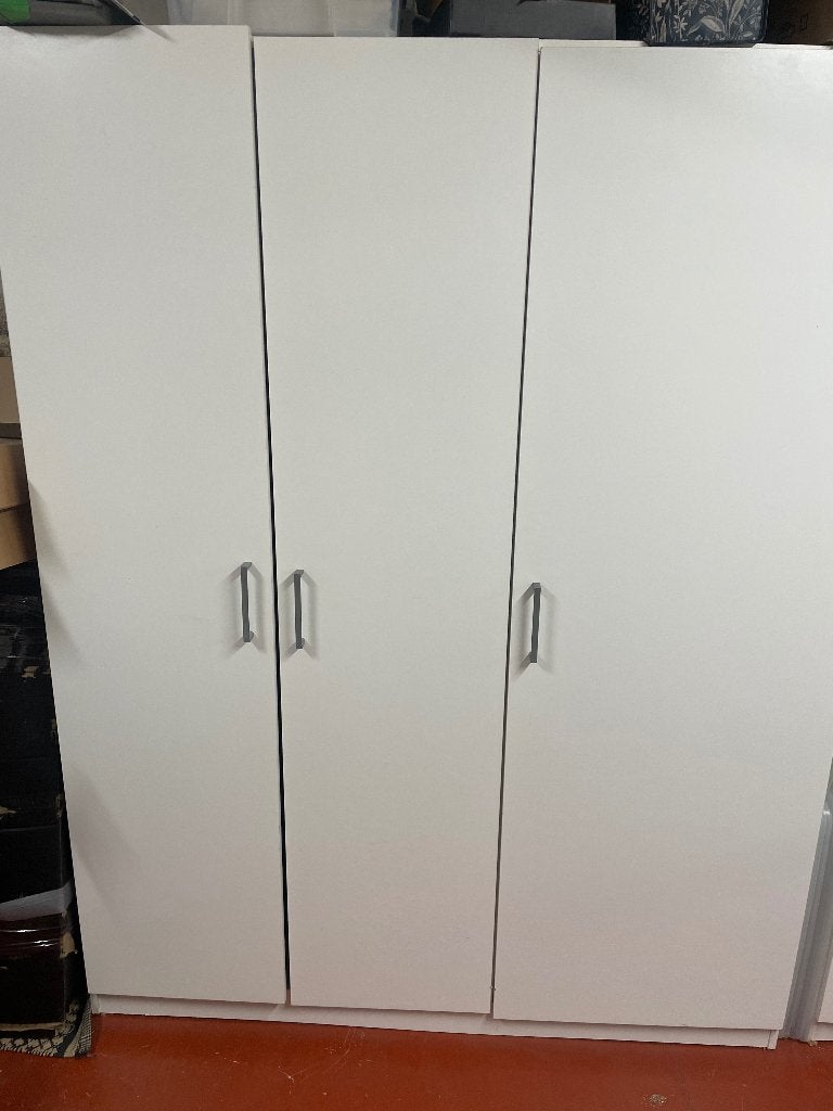 Armoir IKEA DOMBÅS - Deux pièces, Avec tiroir(s), 100 à 150 cm, Enlèvement, Utilisé