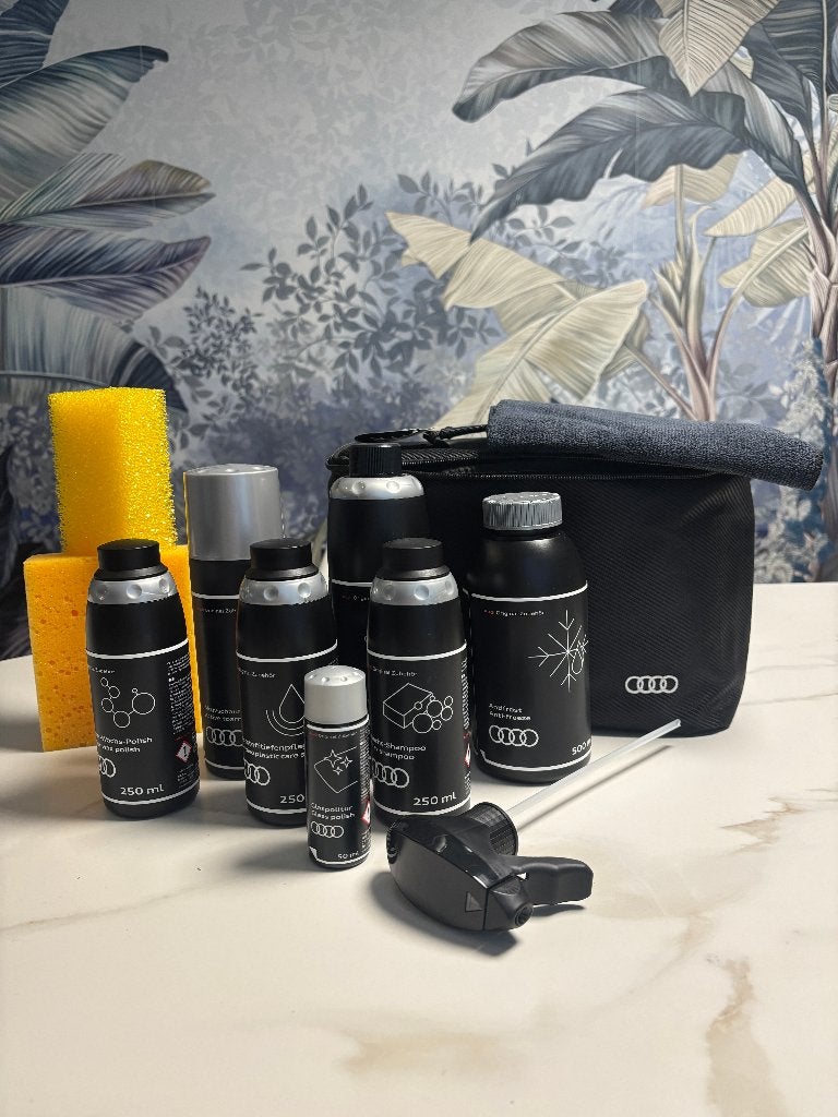 Originele Audi onderhoudsset in tas, Maison & Meubles, Produits de nettoyage, Enlèvement, Autres types
