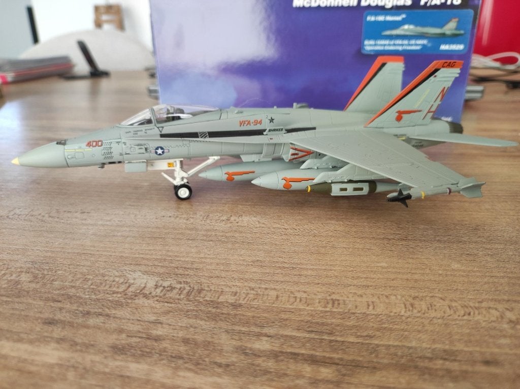 Modèle réduit avion militaire en métal 1/72, Autres marques, Enlèvement ou Envoi, Comme neuf, 1:72 à 1:144