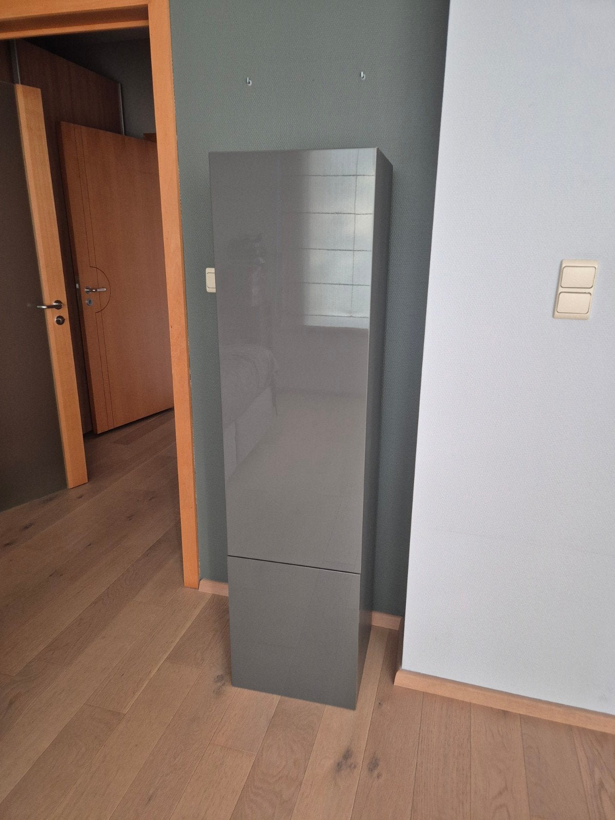 Armoire de rangement design gris brillant, Maison & Meubles