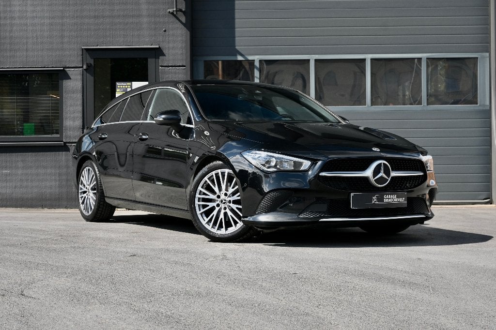 Mercedes - Benz CLA 180i Sportline - LED - Camera - Leder, CLA, 4 cilinders, Zwart, Leder