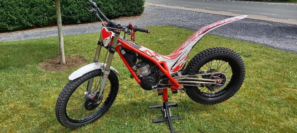 Moto de trial GASGAS TXT Racing 250 cc année 2021, Enlèvement