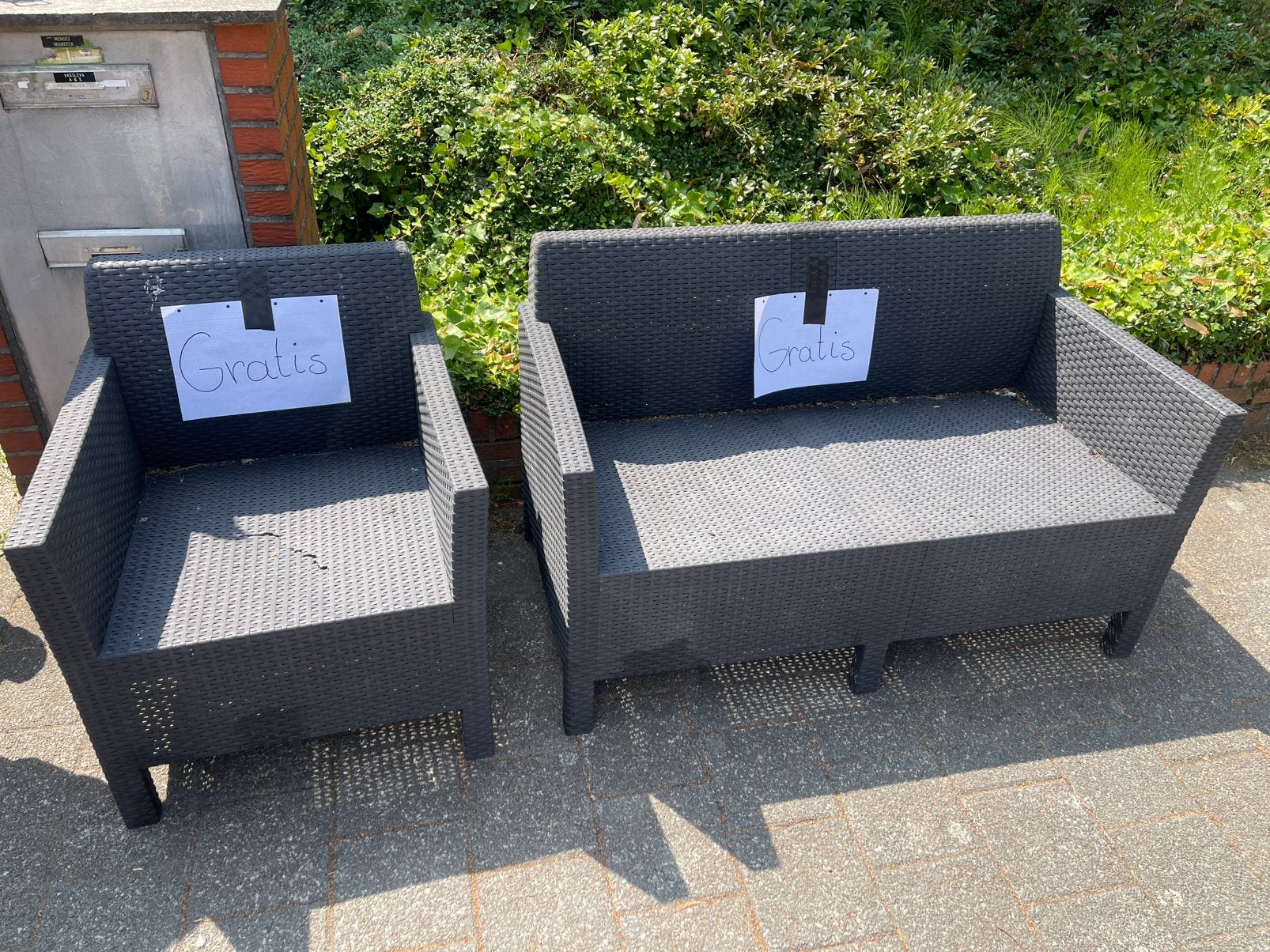 Gratis tuinzetels, Tuin en Terras, Ophalen, Kunststof, Gebruikt, 3 zitplaatsen