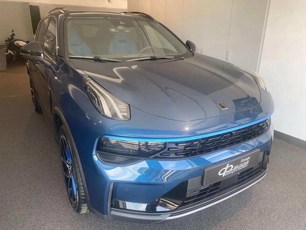 Lynk & Co 01 PHEV,NIEUW! Pano, 360camera, (bj 2025), Automaat, Euro 6, Blauw, 5 zetels
