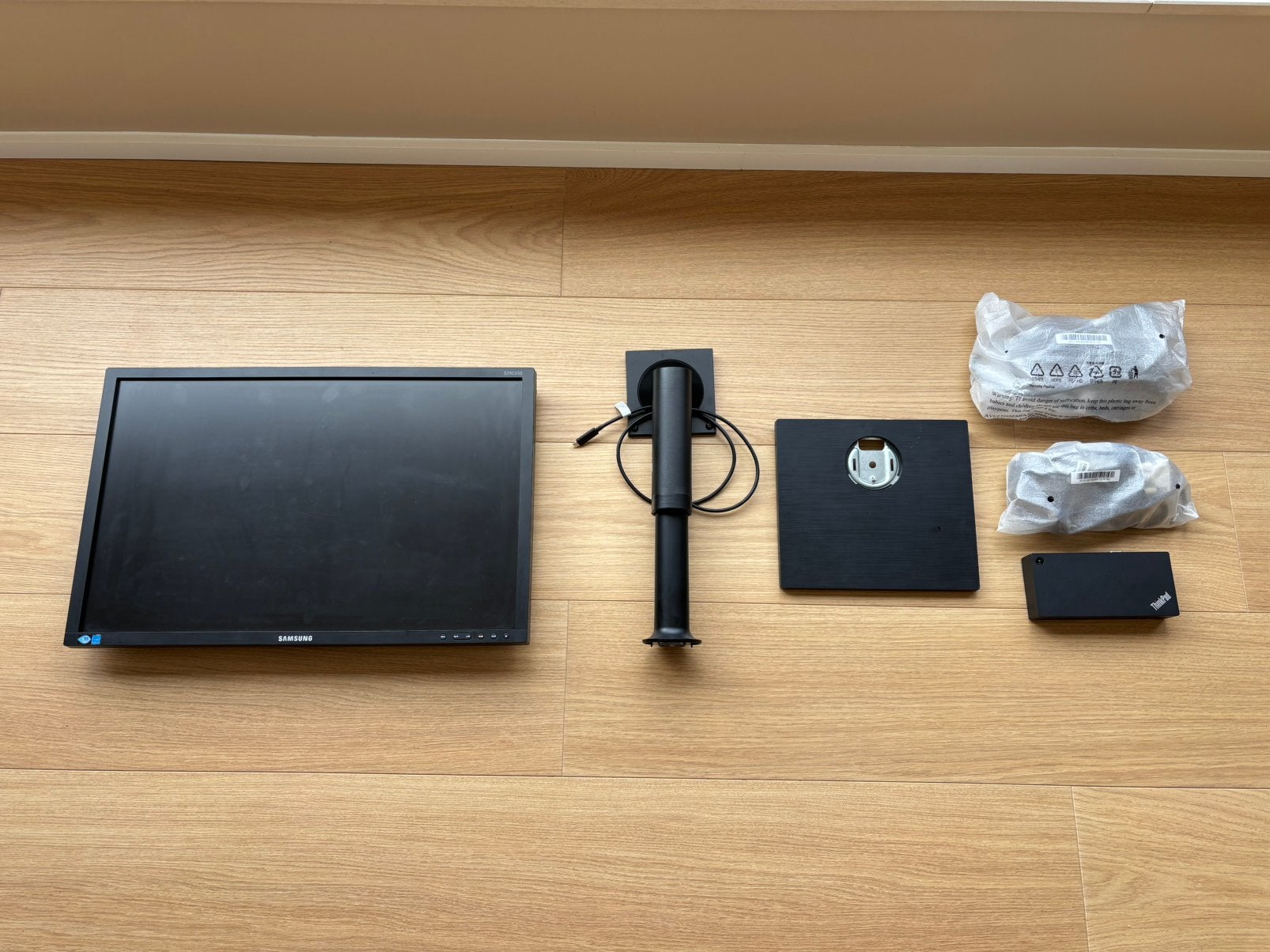 Écran - moniteur + accessoires (Samsung S24C650), Informatique & Logiciels, Moniteurs, Enlèvement ou Envoi, Comme neuf