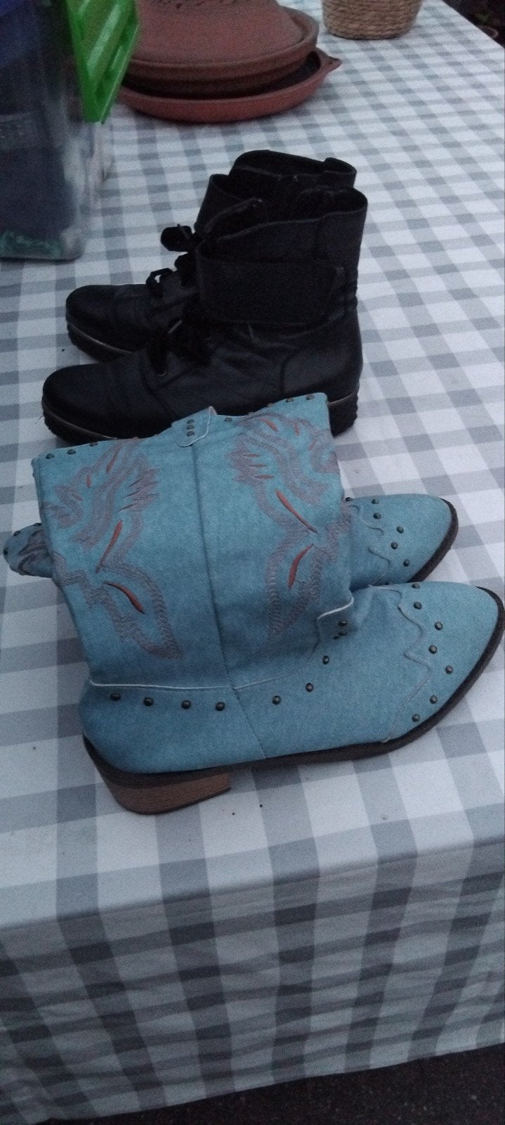 Schoenen en nieuwe cowboylaarzen,weinig of niet gedragen., Ophalen