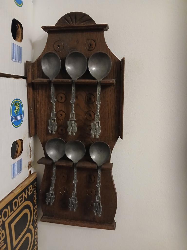 Houten lepelrek met tinnen lepels, Antiek en Kunst, Ophalen
