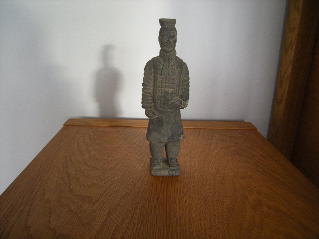 Chinees terra cotta beeldje 21 cm hoog., Ophalen of Verzenden, Zo goed als nieuw