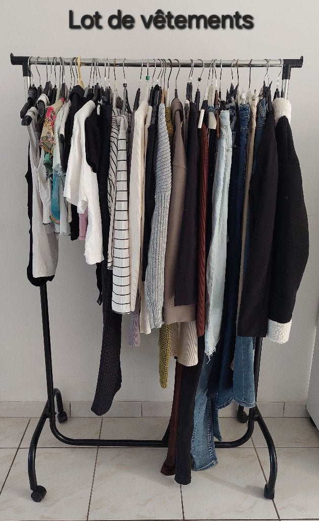 Gros lot vêtements femme, Kleding | Dames, Dames-kledingpakketten, Ophalen, Zo goed als nieuw