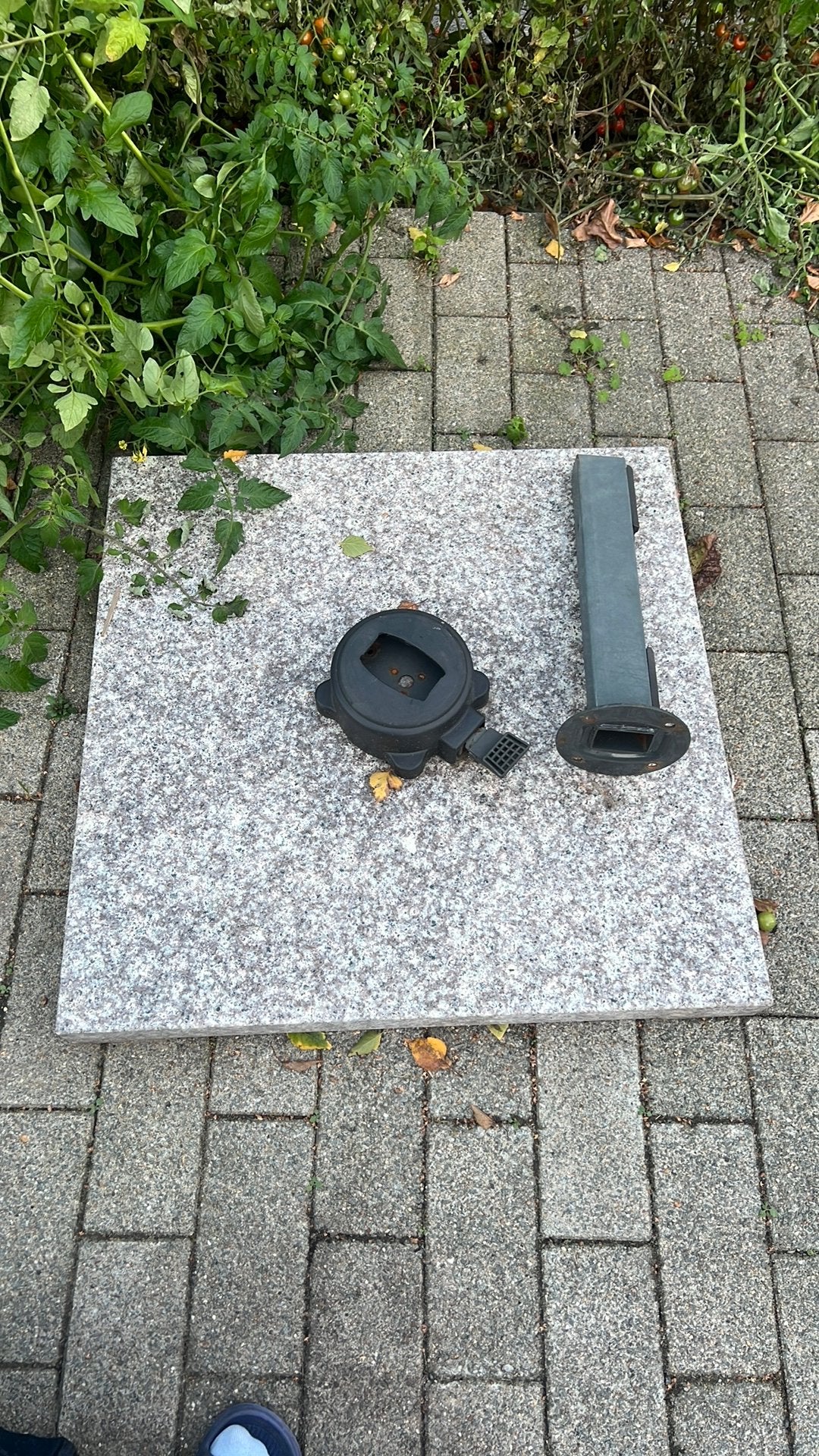 Gratis parasolvoet zwaar, Ophalen, Zo goed als nieuw, Parasolvoet