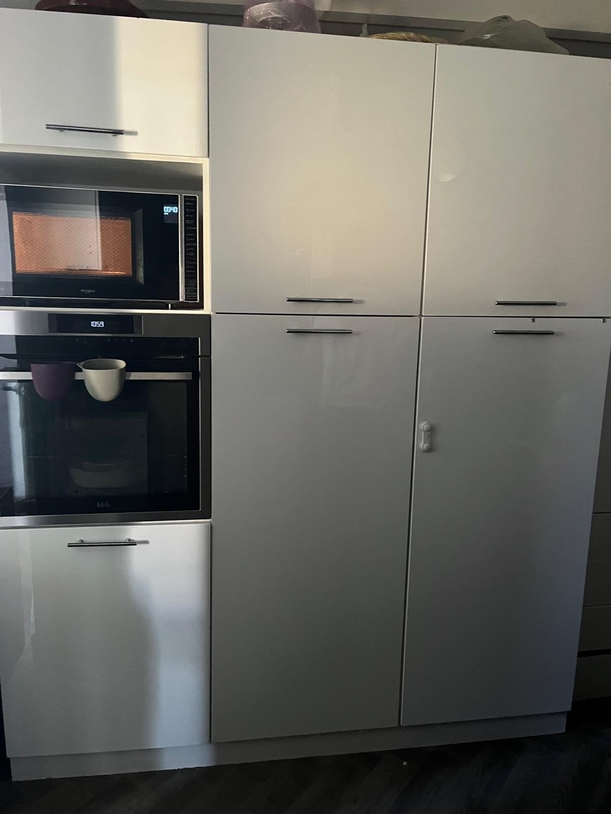 Keukenmeubel 

Ik verkoop dit keuk, Ophalen of Verzenden