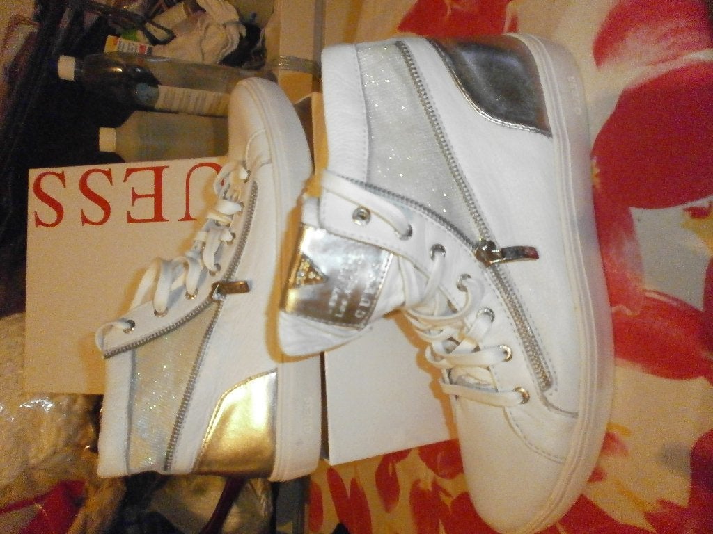 Baskets montantes GUESS blanches/argenté brillant 40 NEUVES, Wit, Nieuw, Ophalen of Verzenden, Sneakers