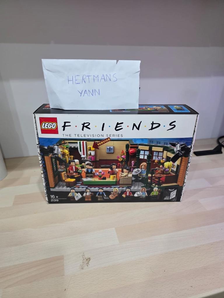 Lego Friends The Television Series (21319), Kinderen en Baby's, Speelgoed | Duplo en Lego, Ophalen of Verzenden, Nieuw, Complete set