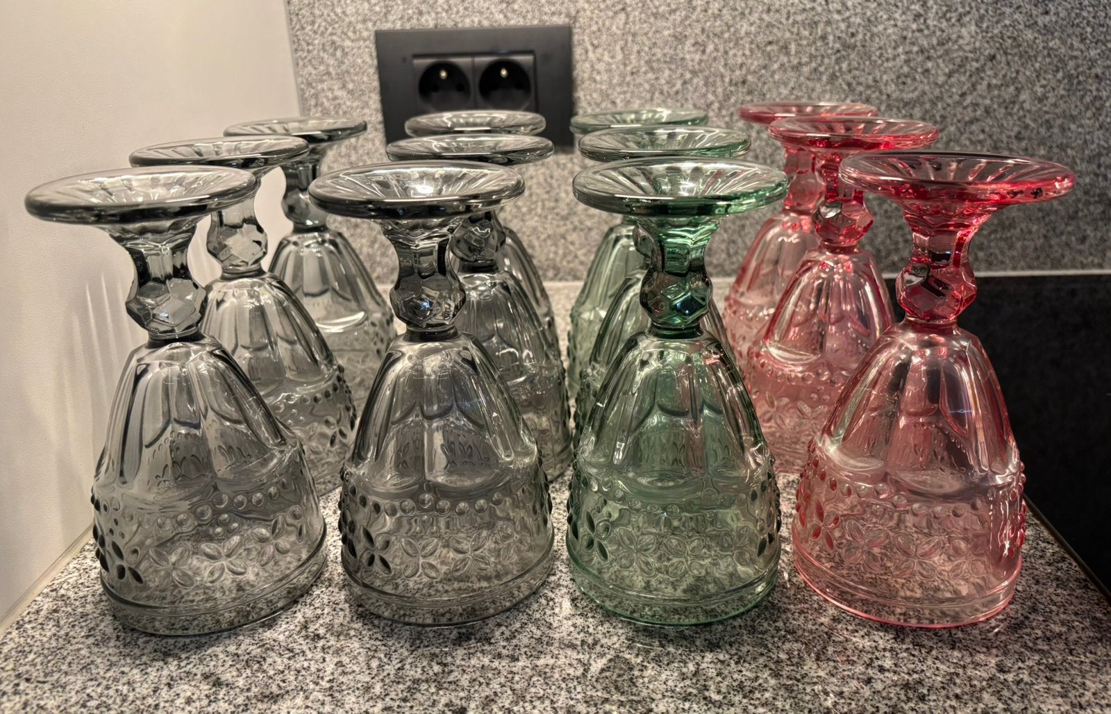 Set mooie wijnglazen (12 stuks), Verzamelen, Glas en Drinkglazen, Ophalen, Nieuw