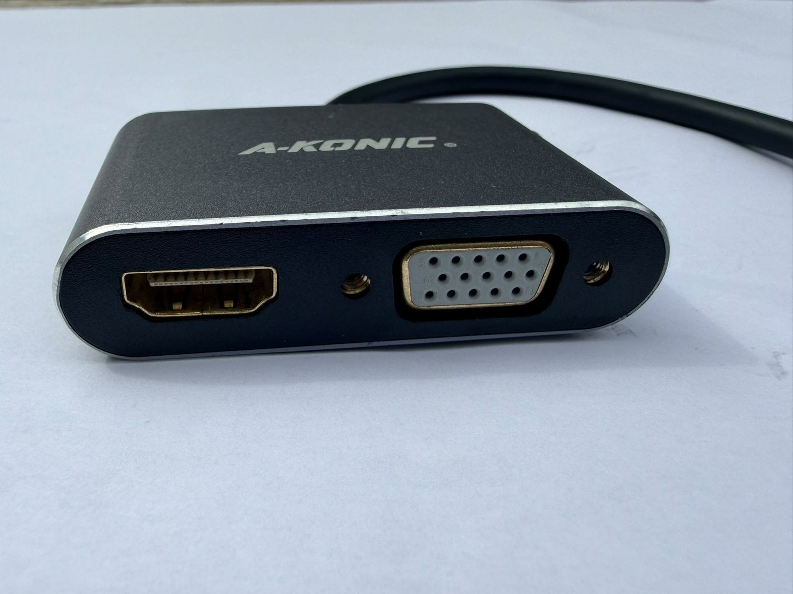 DisplayPort / Thunderbolt naar HDMI & VGA adapter, Ophalen of Verzenden, Zo goed als nieuw