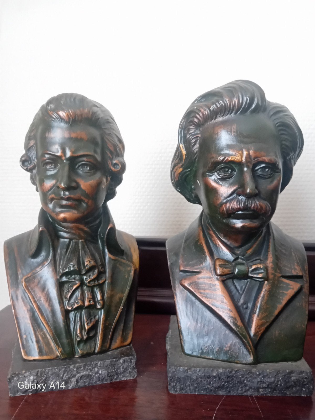 Paire de bustes vintage compositeurs Mozart & Grieg,G. Carli, Enlèvement, Classique