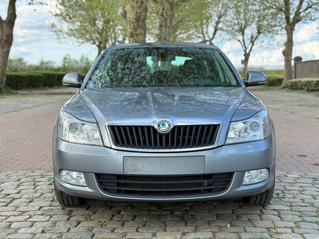 Skoda Octavia 1.6 TDI - 77 KW - 180.000 KM !! Gekeurd VVK !!, Autos, Skoda, Euro 5, Achat, Entreprise, 1580 cm³