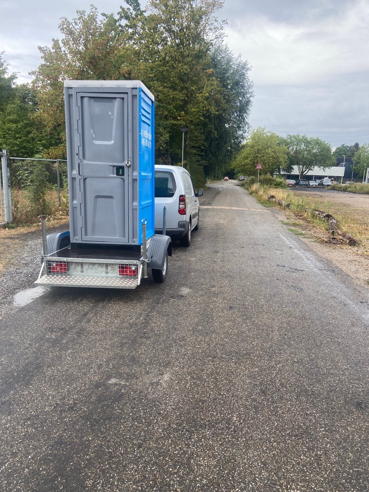 Te huur dixi toilet, Hobby en Vrije tijd, Ophalen of Verzenden, Zo goed als nieuw
