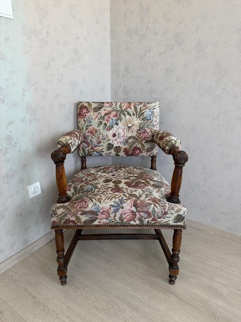Chaise ancienne, Autres couleurs, Comme neuf, Enlèvement, Une