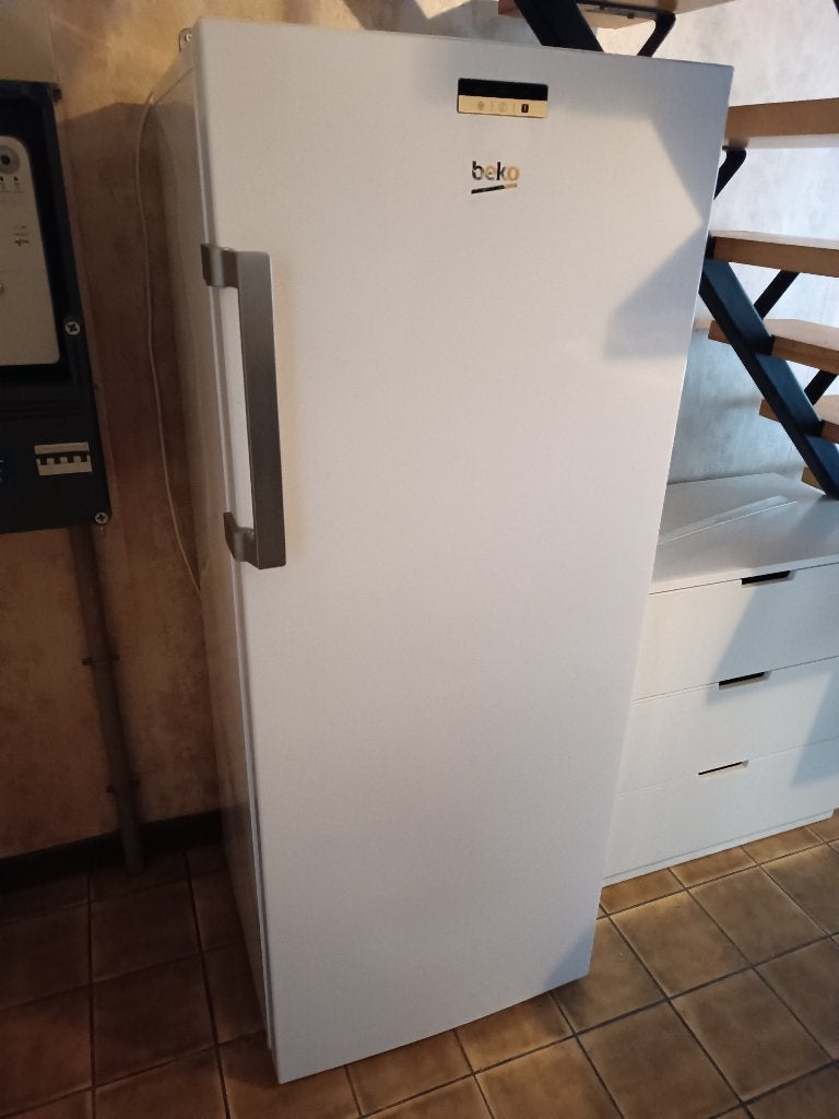 Diepvriezer, Elektronische apparatuur, Vriezers en Diepvrieskisten, Ophalen, Gebruikt, Minder dan 60 cm, 160 cm of meer