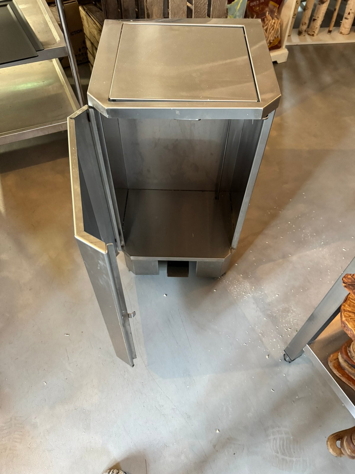 Inox vuilbak pedaal, Ophalen, Zo goed als nieuw, Inox