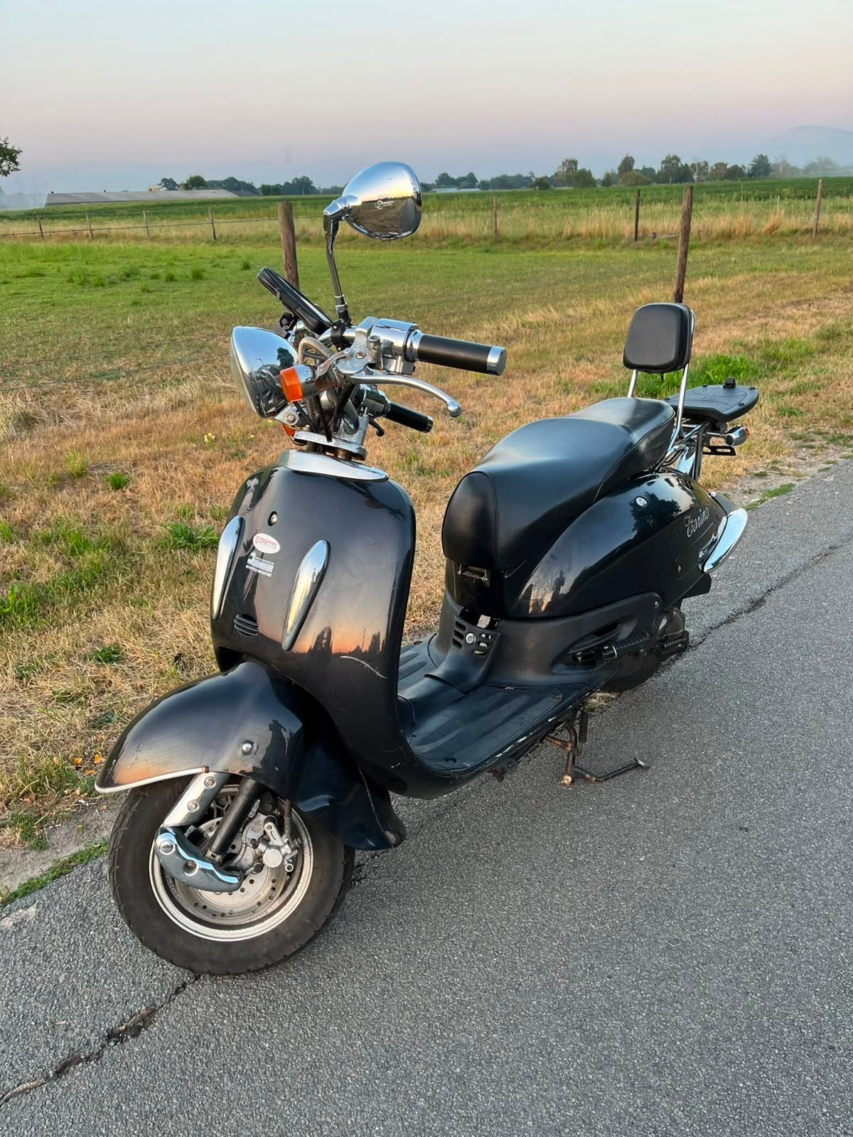 Scooter B-klasse Torino 50Retro, Fietsen en Brommers, Ophalen, Gebruikt, ZUNDAPP BELLA, Klasse B (45 km/u)