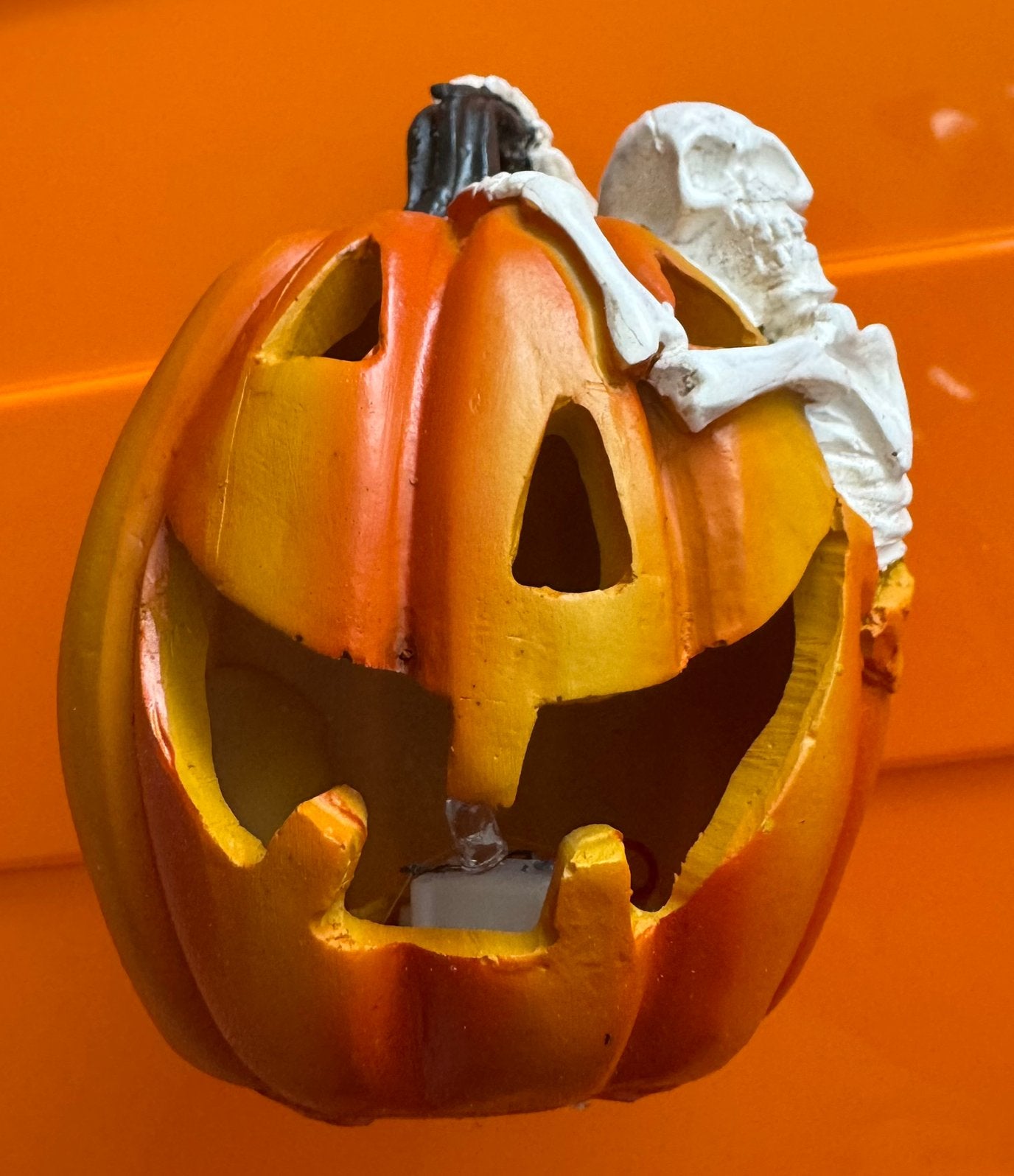Halloween beeld pimpoen met skelet en licht, Enlèvement, Comme neuf, Article de fête