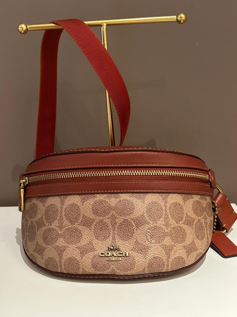 Coach Signature Bethany Belt Bag, Ophalen of Verzenden, Zo goed als nieuw, Bruin, Overige typen
