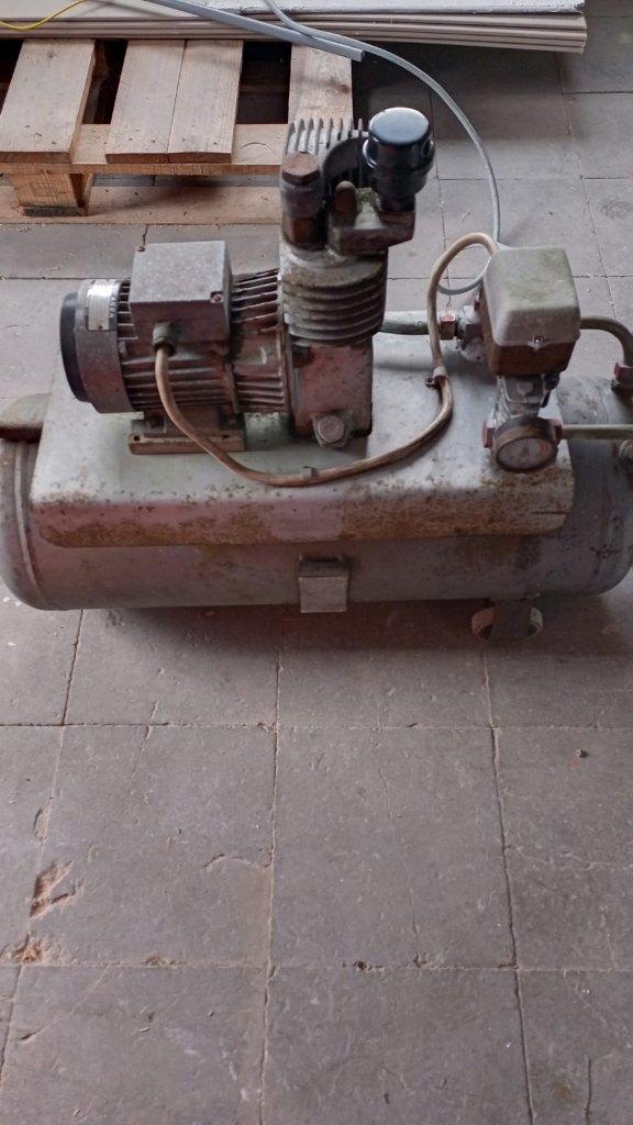 compressor atlas copco type lc301, Doe-het-zelf en Bouw, Compressors, Ophalen, Gebruikt, 6 tot 10 bar, 25 tot 100 liter