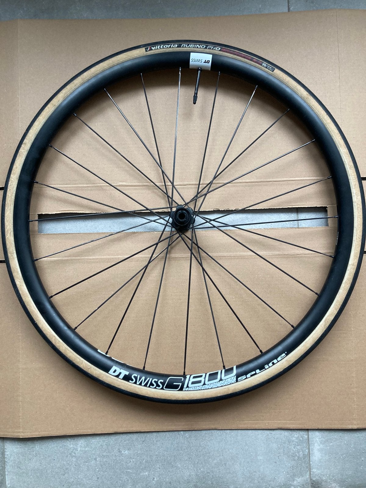 Paire de roue DT Swiss G1800 Spline, Enlèvement ou Envoi, Gravelbike, Comme neuf, Aluminium