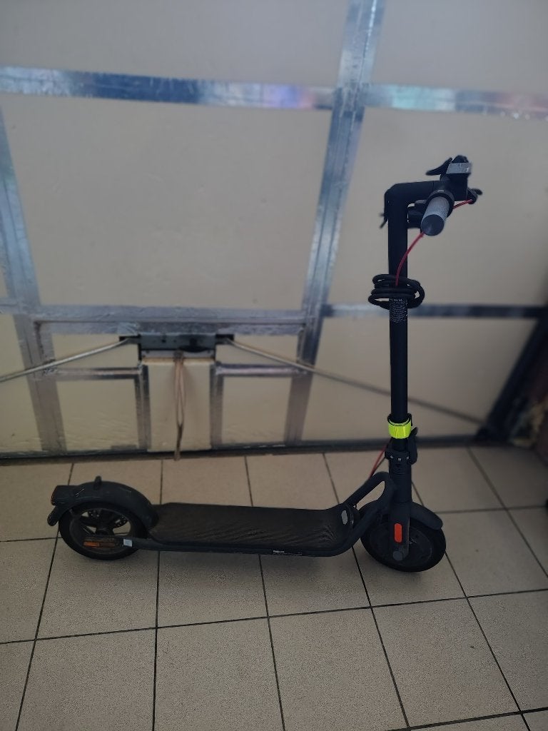 Navee v40 Pro step, Enlèvement, Comme neuf, Step électrique (E-scooter), Navee