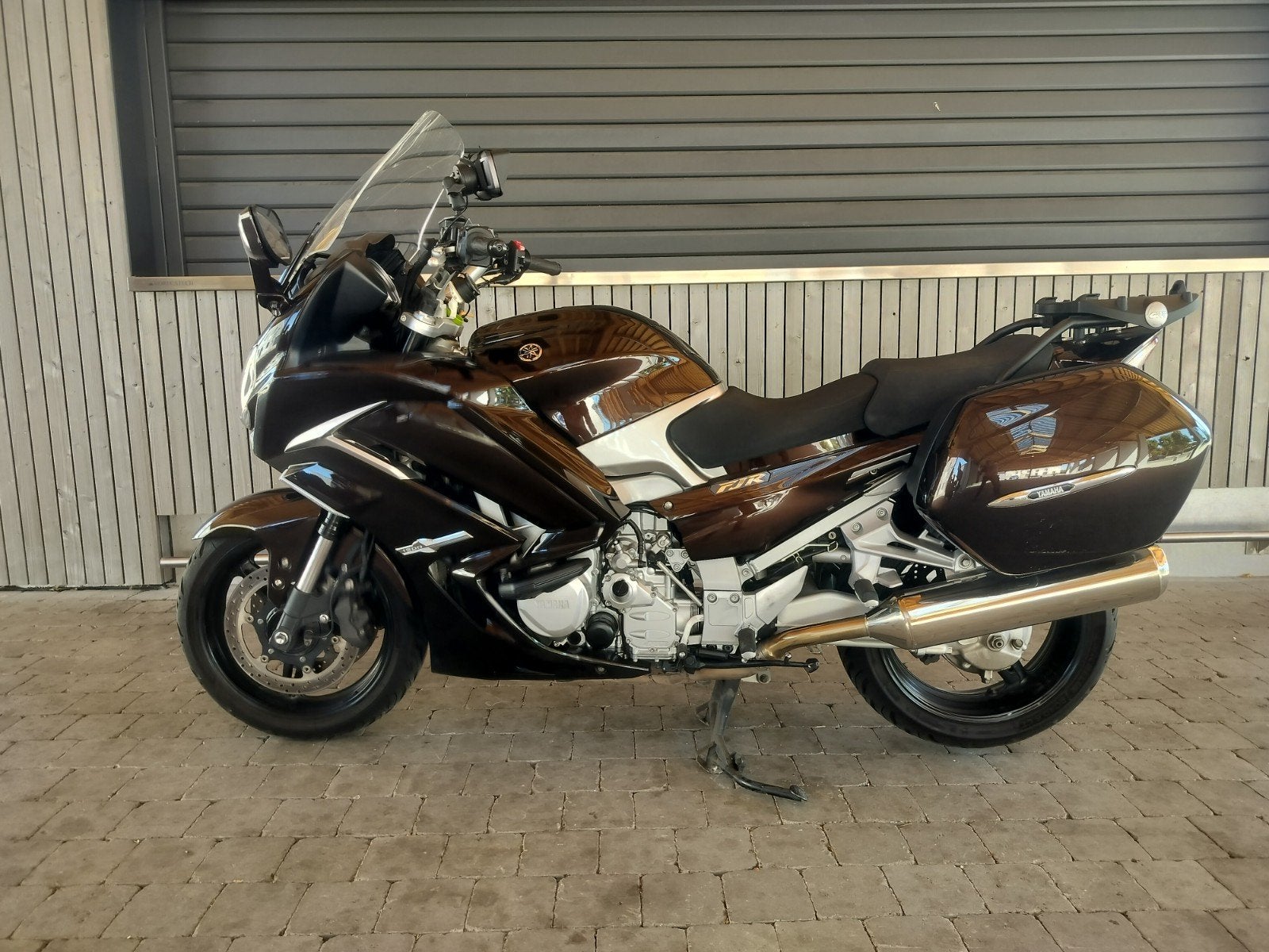 Yamaha fjr AE 1300, Particulier