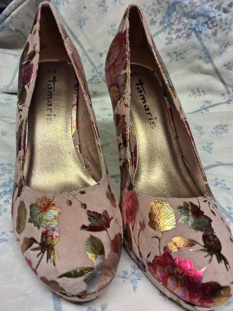 Schoenen, Tamaris, Pumps, Ophalen of Verzenden, Zo goed als nieuw