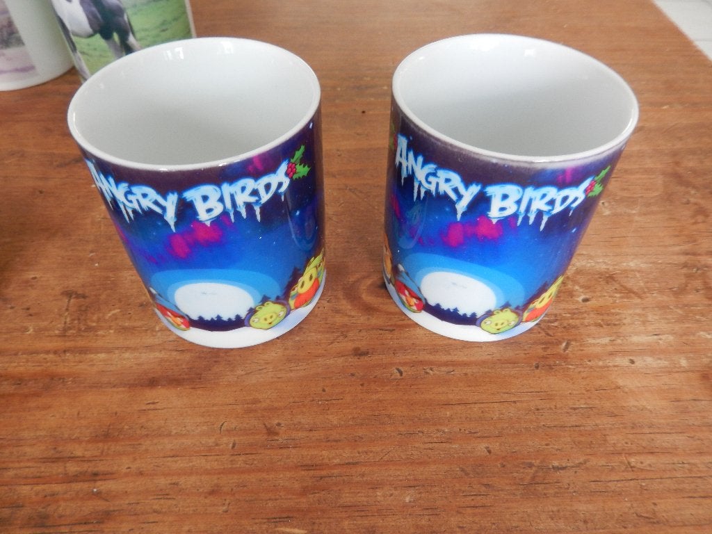 2 bekers: Angry birds (zgan), Ophalen of Verzenden, Zo goed als nieuw, Kan