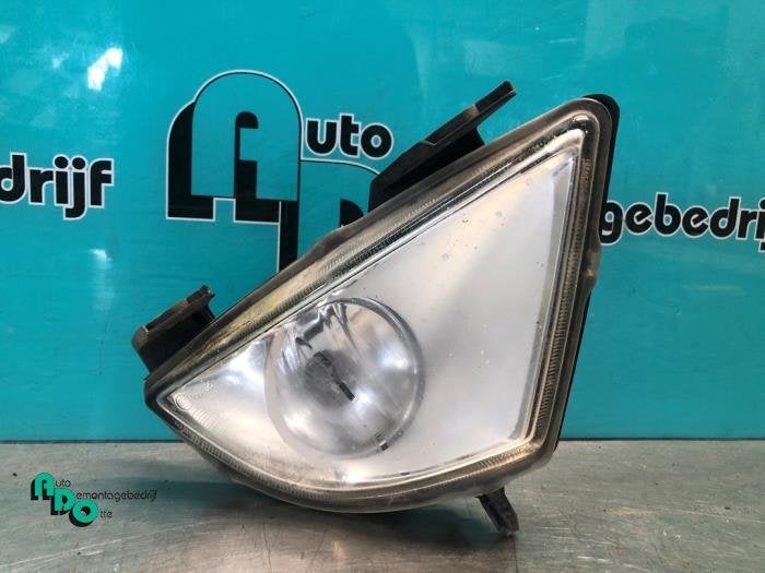 Mistlamp rechts-voor van een Ford Fiesta (Fiesta 02-), Gebruikt, -, -, Ophalen of Verzenden