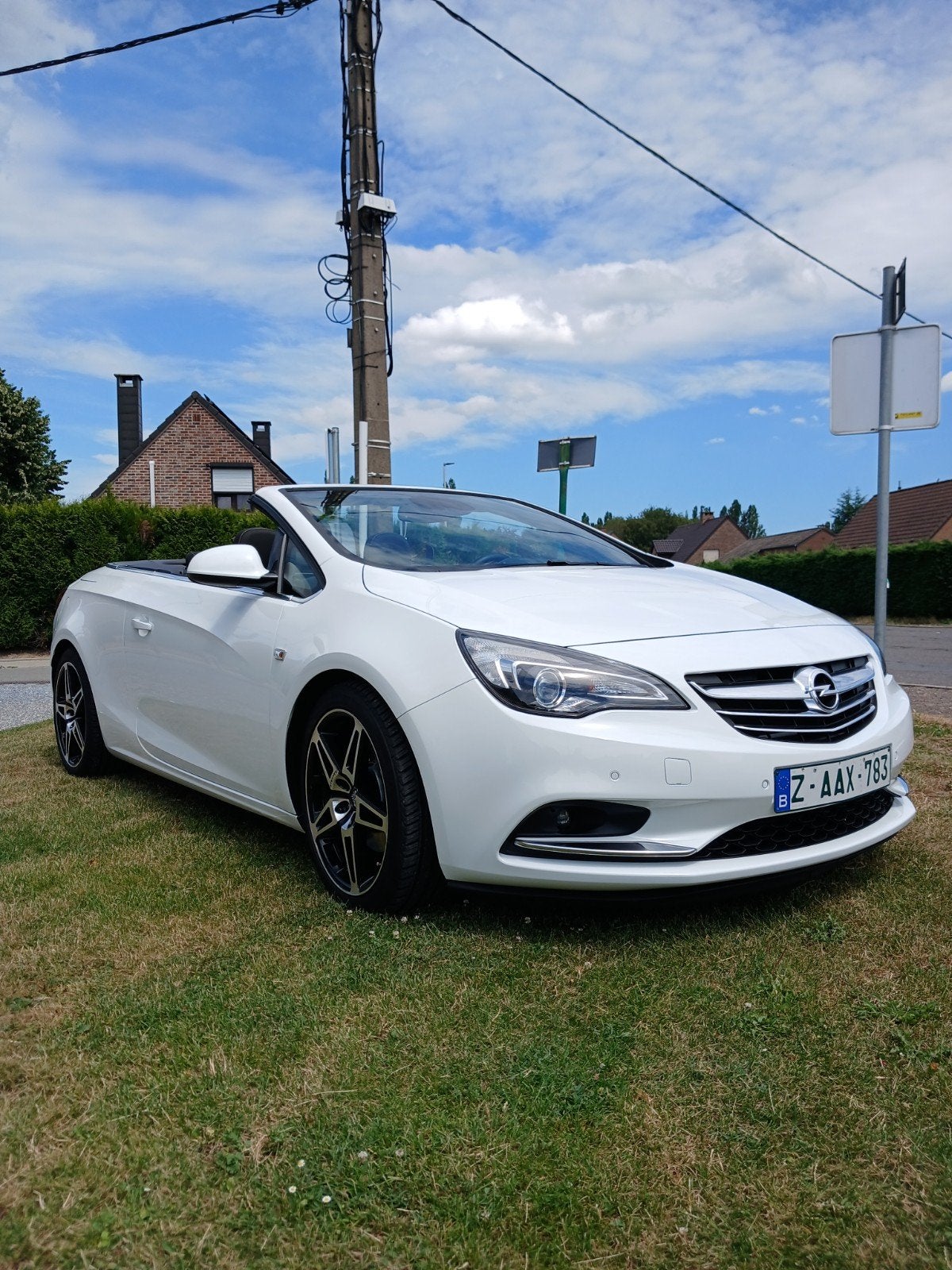 Opel cascada comme neuve 65000 kms., Auto's, Opel, Stof, Zwart, Cabriolet, Wit