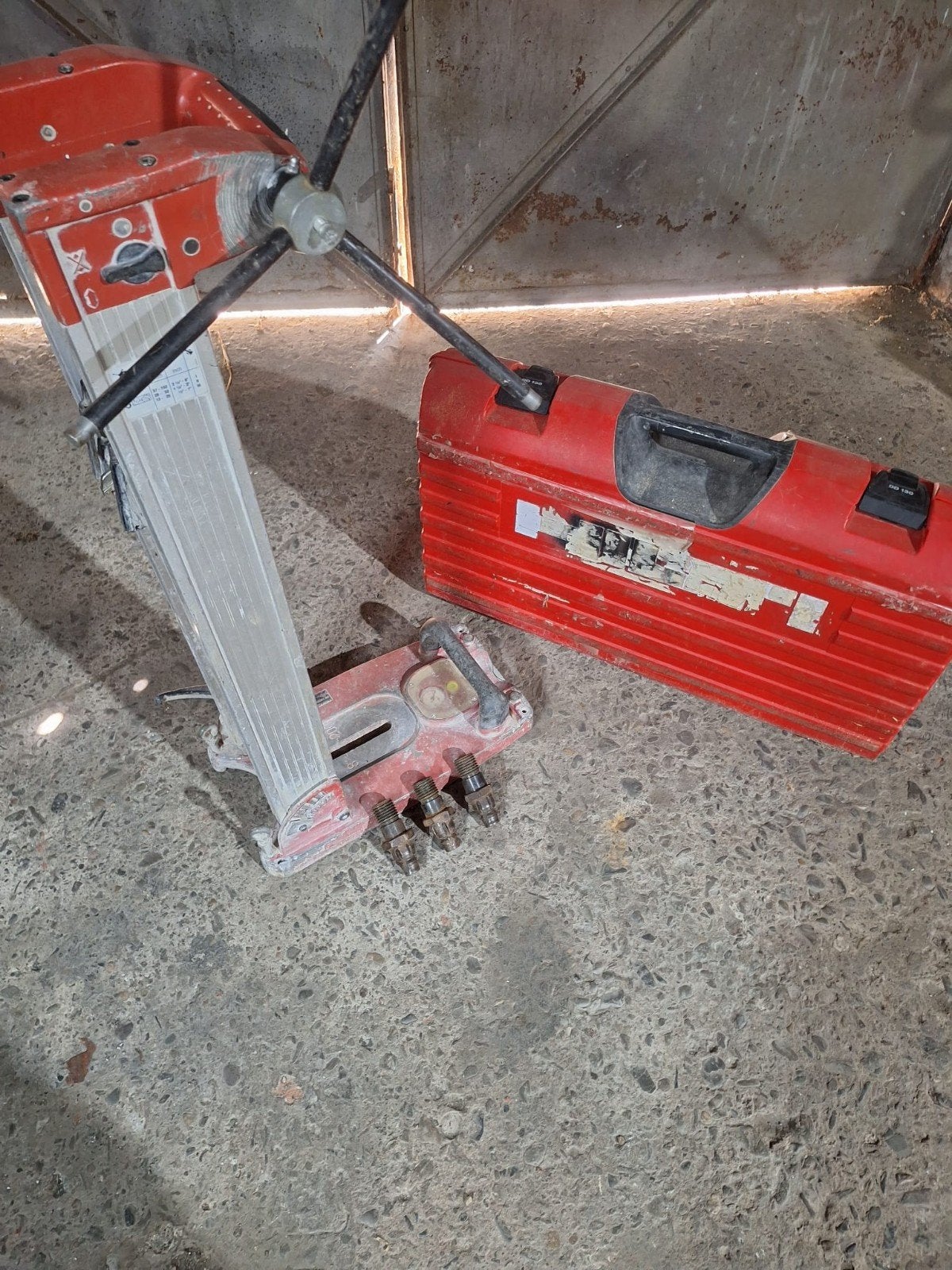 HILTI DD 130 kernboormachine met onderstel, Ophalen of Verzenden