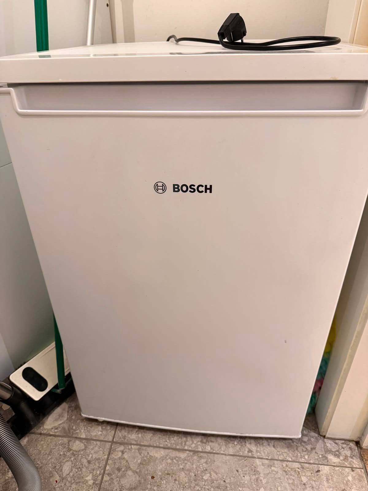 Bosch tafelkoelkast KTR15NWFA, Minder dan 60 cm, Zo goed als nieuw, Vrijstaand, Ophalen