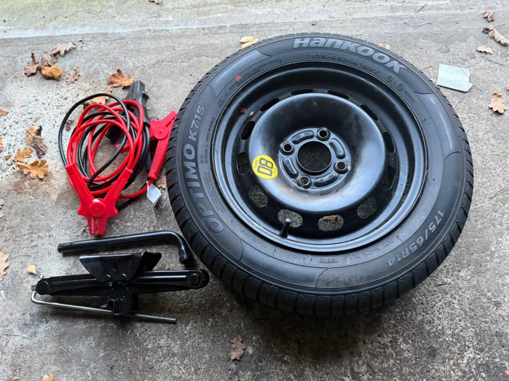 Reservewiel voor Ford Fiesta 4x108 met + krik en start kabel, 14 pouces, Pneus et Jantes, 4 Saisons, Véhicule de tourisme