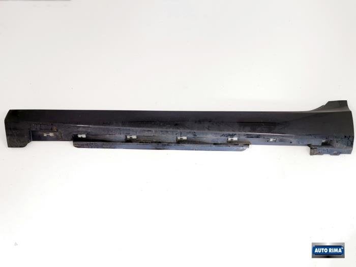 Seuil gauche d'un Volvo V40 (717), -, 3 mois de garantie, Utilisé, -