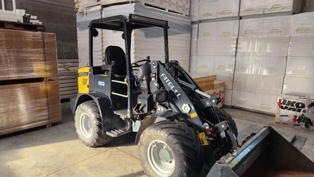 Chargeur articulé Pitbull Compact Loader X27-36, Enlèvement, Chargeuse sur pneus ou Chouleur