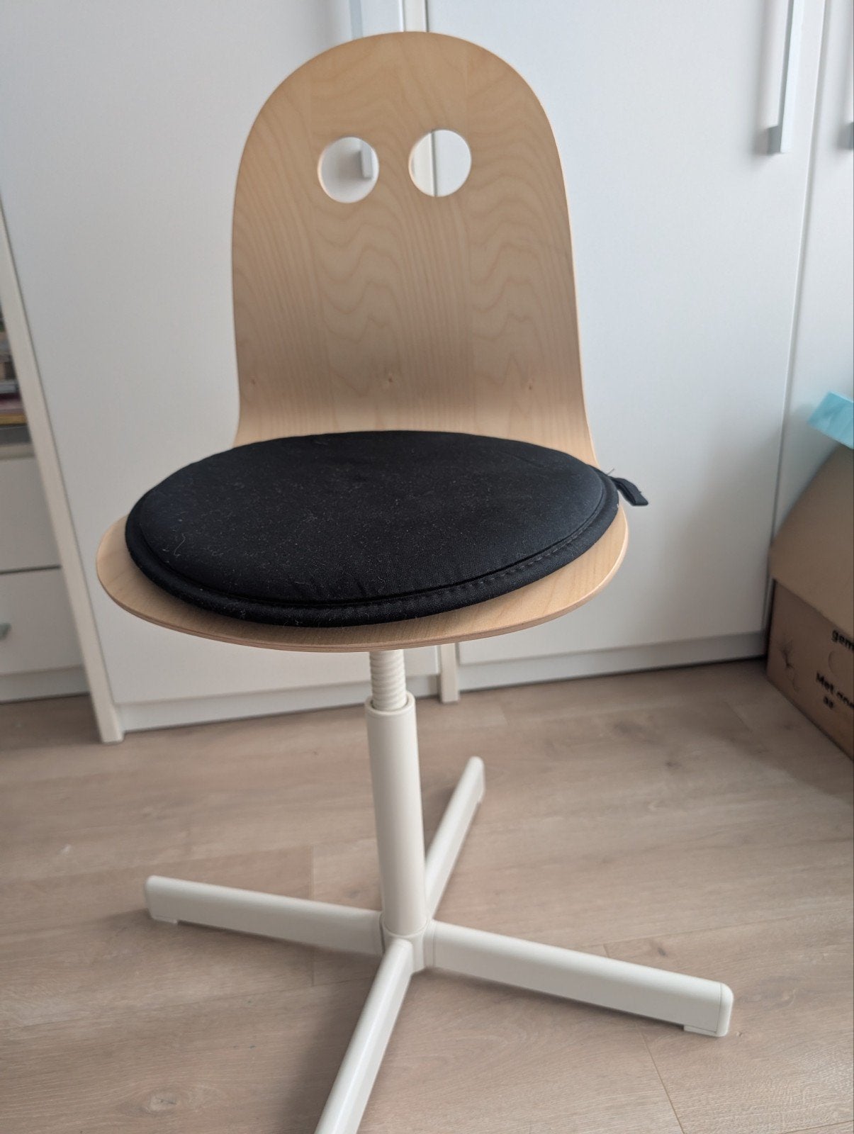 ​IKEA Kinderbureaustoel (Loberget/Örfjall) – Incl Zitkussen, Ophalen, Wit
