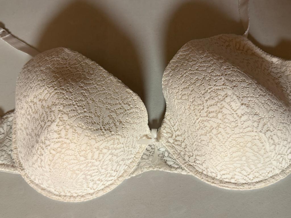 Joli soutien-gorge en parfait état (95 cup E), Enlèvement, Soutien-gorge