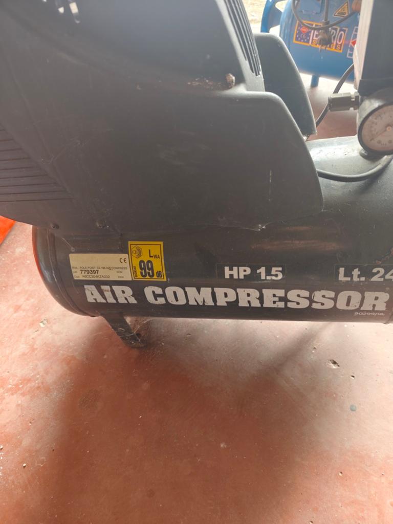 Compresseur noir, Enlèvement