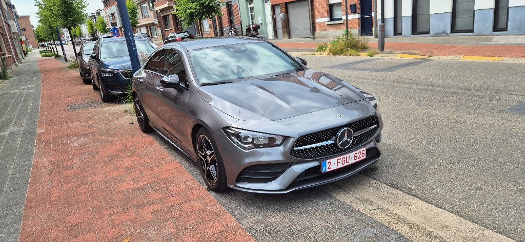 Mercedes CLA 200d Amg line night packet, Autos, Achat, Entretenue par le concessionnaire, Noir, 5 portes