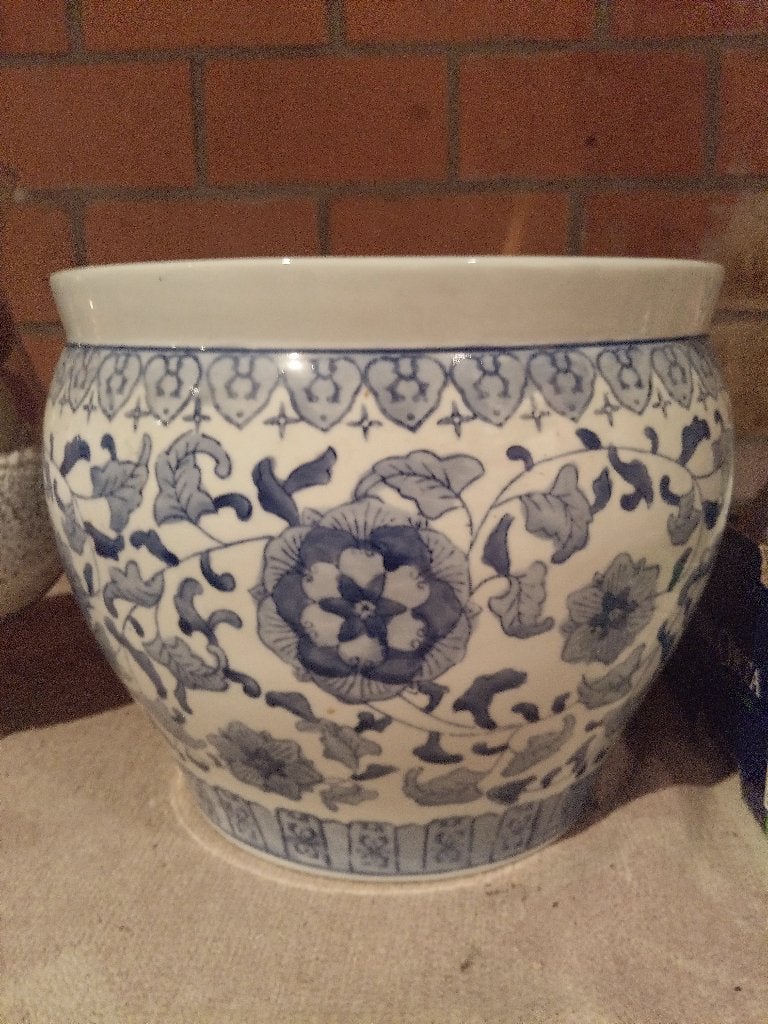 grote stenen bloempot - cache pot, Tuin en Terras, Steen, Rond, Zo goed als nieuw, Minder dan 40 cm