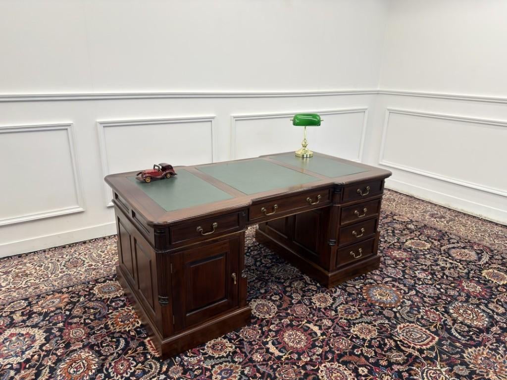 Klassiek Engels Chesterfield Bureau Partnerdesk, Ophalen