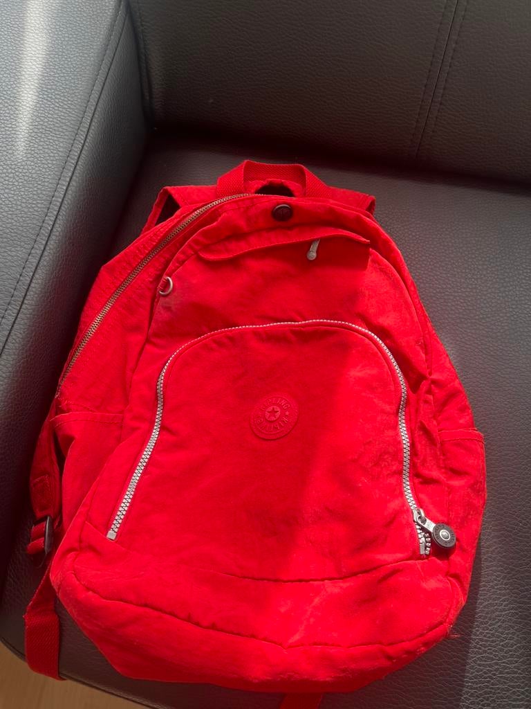 Rode rugzak kipling, Handtassen en Accessoires, Tassen | Rugtassen, Kipling, 25 tot 40 cm, Ophalen of Verzenden, Zo goed als nieuw