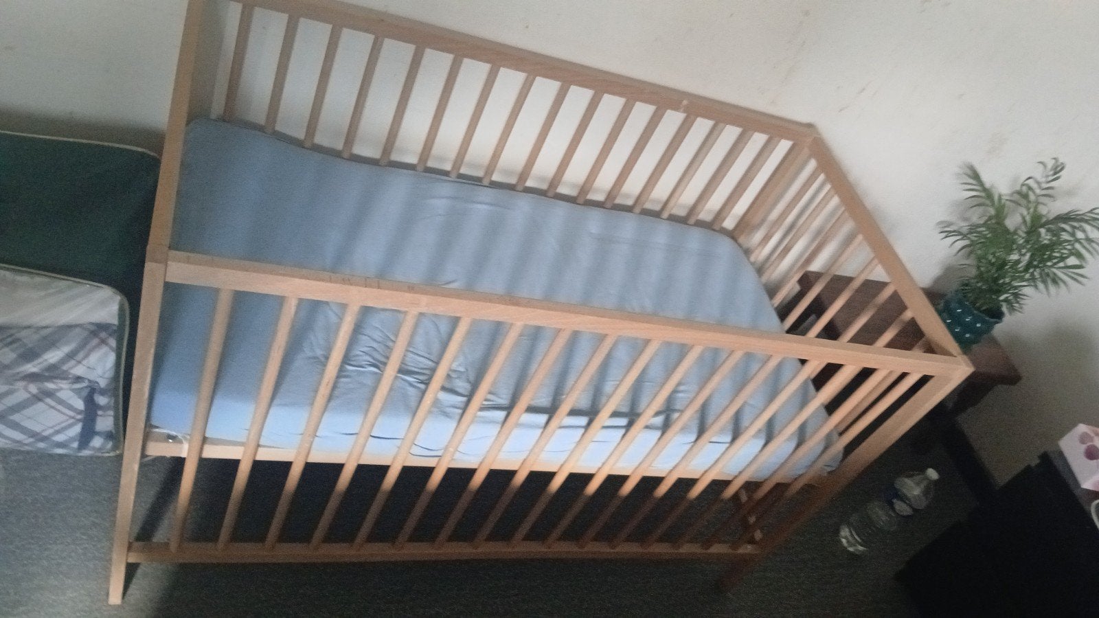 Baby bedje, Kinderen en Baby's, Kinderkamer | Bedden, Ophalen, Matras