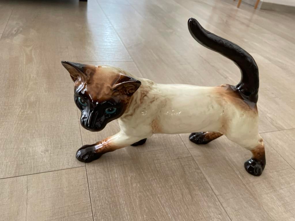 Vintage Goebel Siamese kat beeldje, Enlèvement